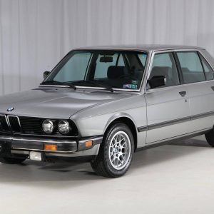 دانلود دفترچه عیب‌یابی برق BMW 528e (BMW 528e Electrical Troubleshooting Manual PDF)